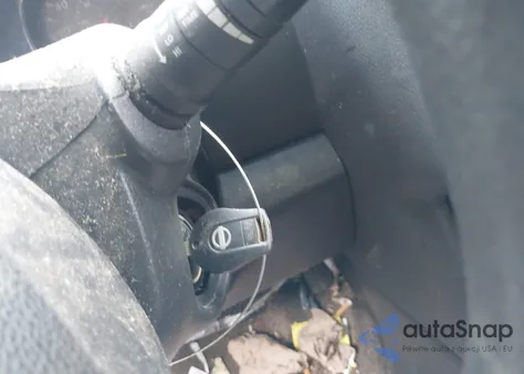 2013 Nissan Rogue S z USA, uszkodzony, nr VIN JN8AS5MT1DW041907